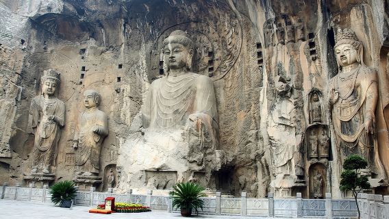 All Inclusive Private Day Tour to Shaolin Temple and Longmen Grottoes from Zhengzhou