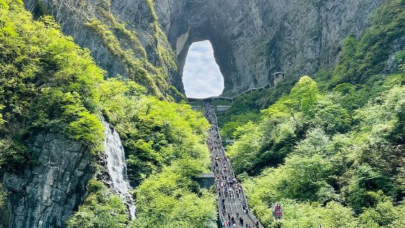 Lawatan Zhangjiajie Persendirian 1 Hari ke Gunung Tianmen & Jambatan Kaca