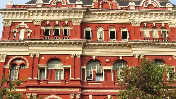 British Raj Heritage walk in Kolkata with guide