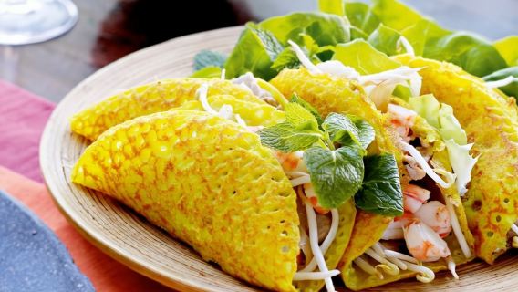 Hoi An Food Waking Tour & Lantern Boat with Night Market Street Lantern