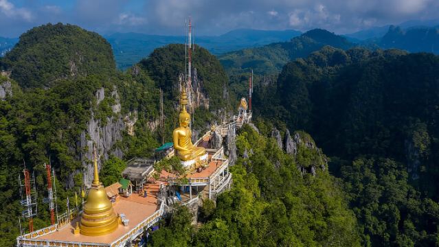 Tiger Cave Temple, Emerald Pool & Hot Springs Tour from Krabi