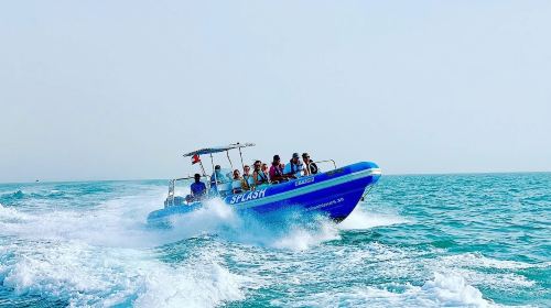 Splash Boat Tour Dubai Speedboat Experience 3