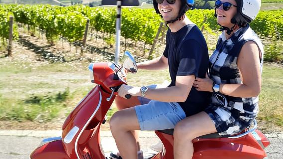 Firenze: Tour in Vespa come passeggero con autista