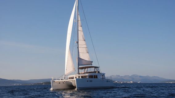 Tromsø: crociera di lusso in catamarano tra fiordi e isole