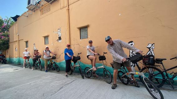 Singapore: Food and Bike Tour: Katong District