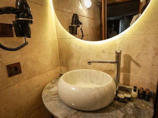 Mia Cappadocia Cave Hotel - Tap to explore photos