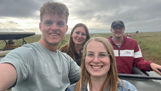 Nairobi National Park Daily Game drives with Land Cruiser JEEP.