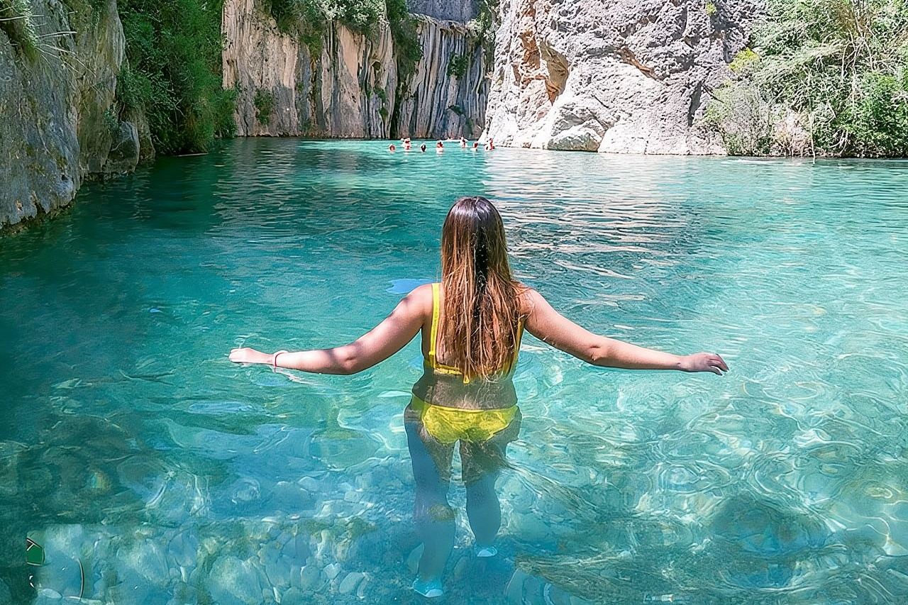 From Valencia: Montanejos Thermal Spring & Girlfriend Waterfall