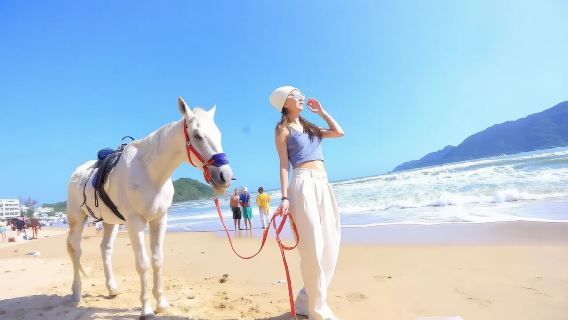 三亞海棠灣Trip Moments【騎馬拍照/可選日出日落時段/專業攝影師跟拍】