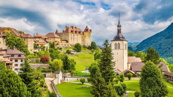 Full-day winter tour to Gruyères from Geneva by bus