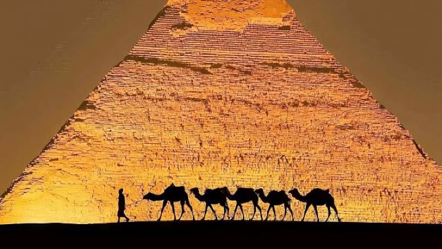 Egypt Pyramids Day Tour with Optional Big/Old Museum, Chinese/English Guide, and Private City Transfers