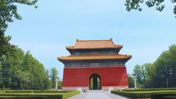 VIP private charter 1-day tour to Juyongguan Great Wall + Ming Tombs Dingling - independent group with no early wake-up