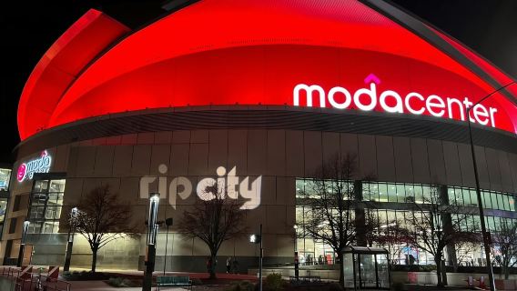 Jardín de las Rosas - NBA - Entradas para los partidos de temporada regular y playoffs de los Portland Trail Blazers [Experiencia inmersiva del encanto del baloncesto NBA]