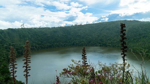 Tour desde Bogotá Laguna de Guatavita, Embalse de Tominé, Catedral de Sal de Zipaquirá