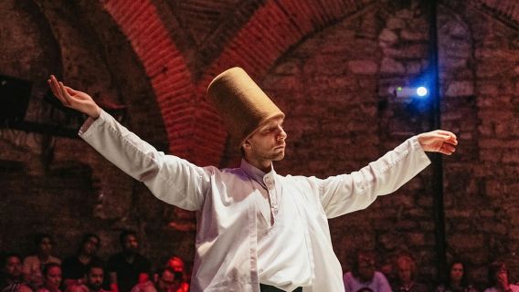 Estambul: Espectáculo y exposición de derviches danzantes de Hodjapasha