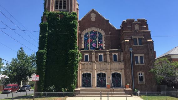 เดนเวอร์: การแสดงแสงสีและการทำสมาธิ BEYOND