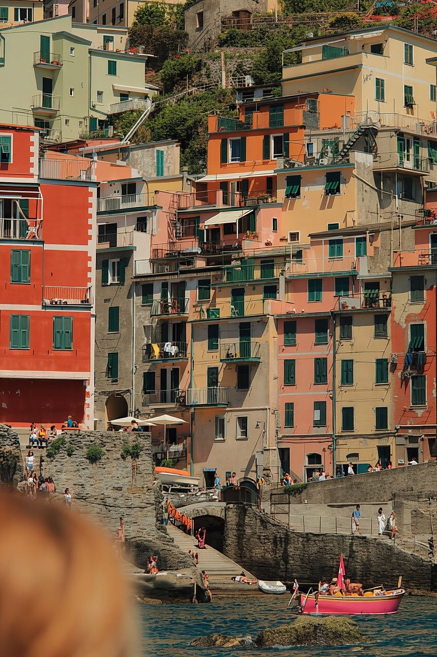 From La Spezia: Cinque Terre Boat Trip with free time ashore