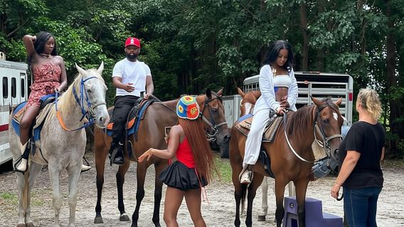 마이애미: 사우스 비치에서의 승마