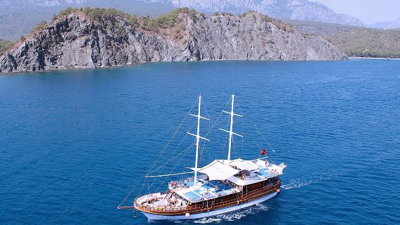 Alanya: rilassante tour in barca per famiglie senza schiuma e musica ad alto volume