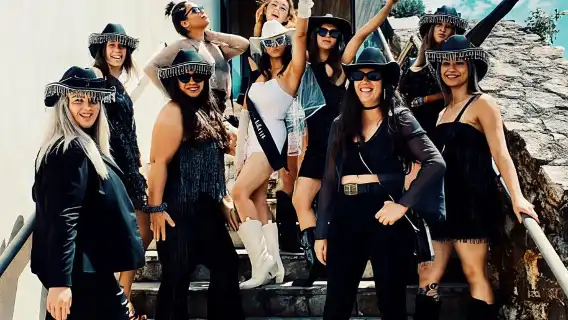 จากโอ๊คแลนด์: ทัวร์โรงกลั่นไวน์บนเกาะไวเฮเกะ