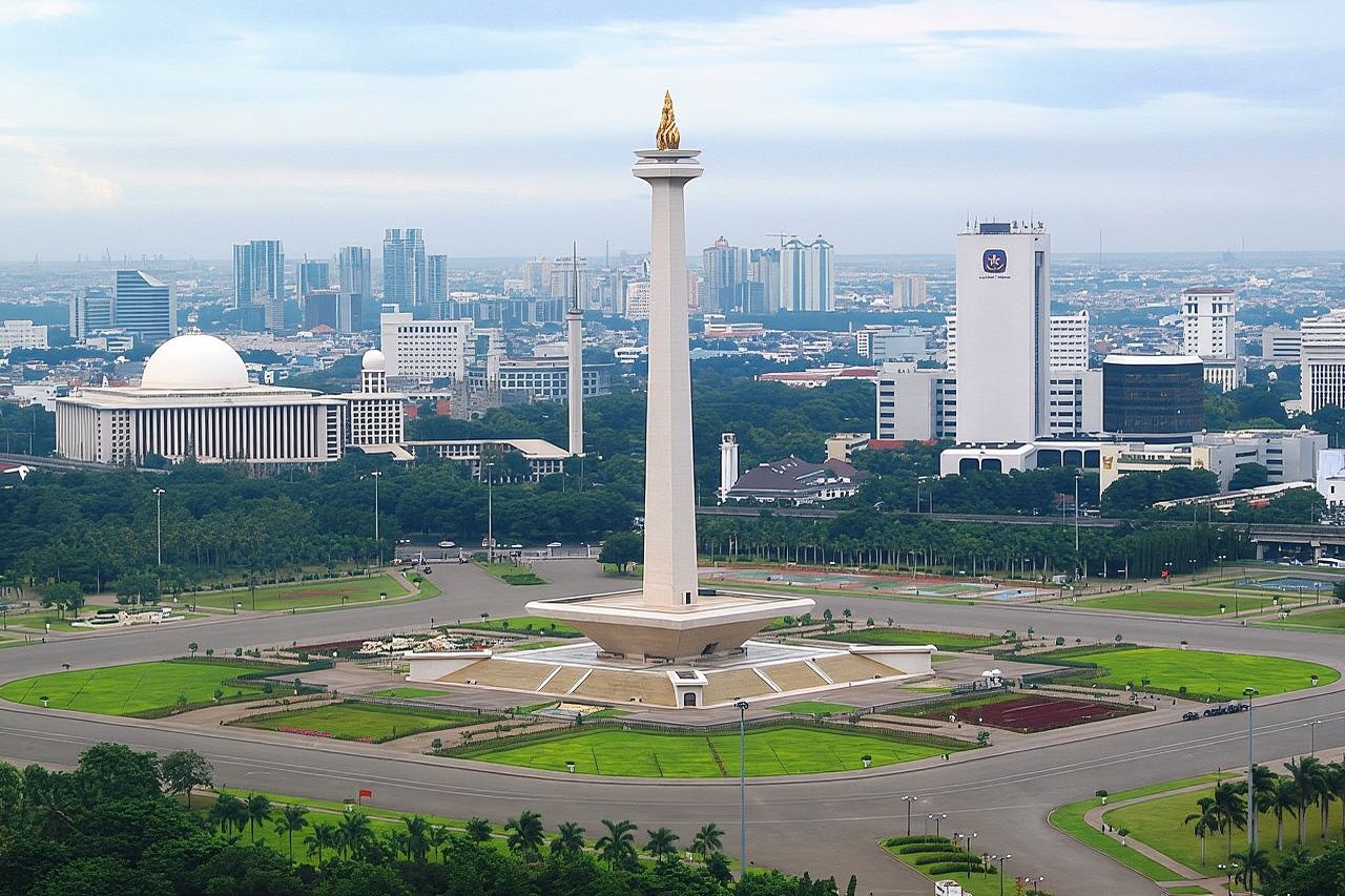Private Full-Day Guided Tour: Explore Jakarta's Top Highlights