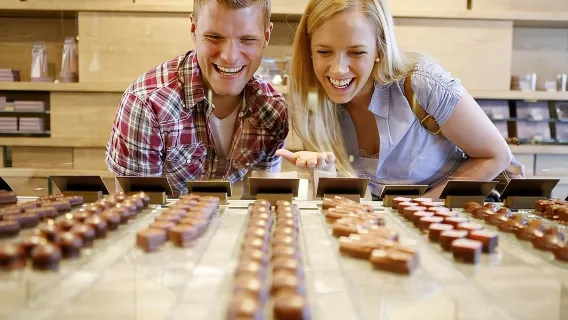 Degustación de chocolate con paseo en barco por el lago y visita a la ciudad: La experiencia definitiva en Lucerna