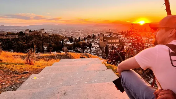 Tour privato: 4 culture, Granada in profondità