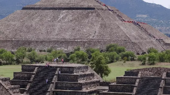 Mexico City and Pyramids one-day tour(English Tour)
