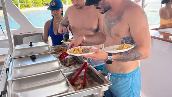Icacos: All-Inclusive-Segel-Katamaran-Strand- und Schnorchelausflug