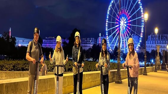 Paris by Night: Segway night tour with a Local Guide