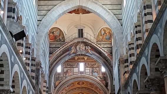 Pisa: Tur Berpemandu 2,5 Jam dengan Menara Miring & Katedral