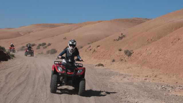모로코 마라케시 2시간 사막 모터사이클 + 1시간 단봉낙타 라이딩 투어