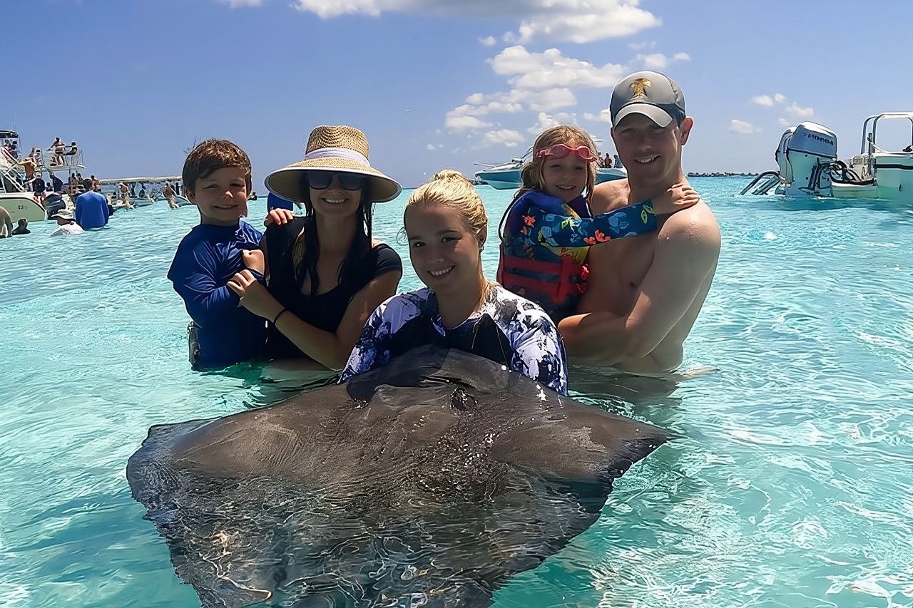 Tour di snorkeling e visita alla città delle razze dell'Acquario
