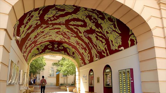 Self-guided discovery walk in Vienna's center