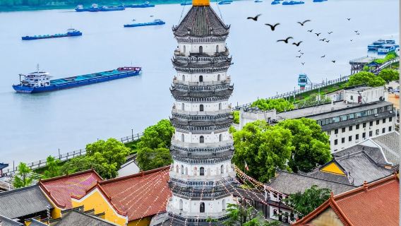 安慶市:鎮峰塔 + 十四山 + 道宝市歩行街|ツアーガイド |カスタマイズチャーター車#