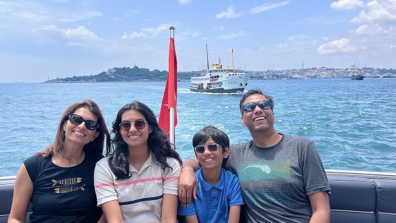 ล่องเรือชมช่องแคบบอสฟอรัสครึ่งวัน พร้อมแวะพักฝั่งเอเชีย