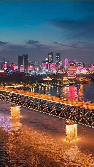 【2-6人小團少走路】乘船長江夜遊+武漢大學入校參觀+東湖