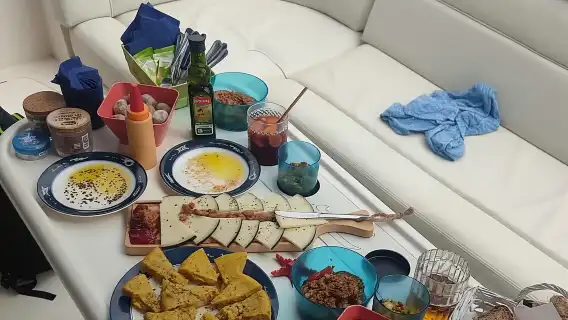 4 Hour Boat Tour with Snorkeling from Puerto Rico and Mogan