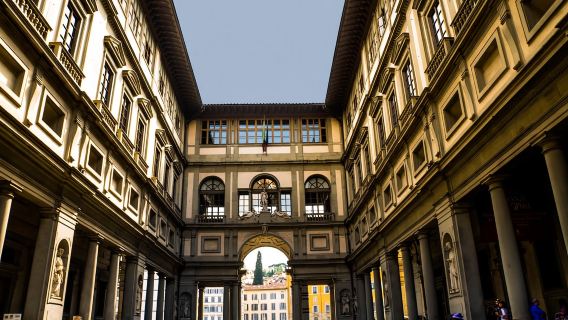 Visita privada a pie por la Galería Uffizi