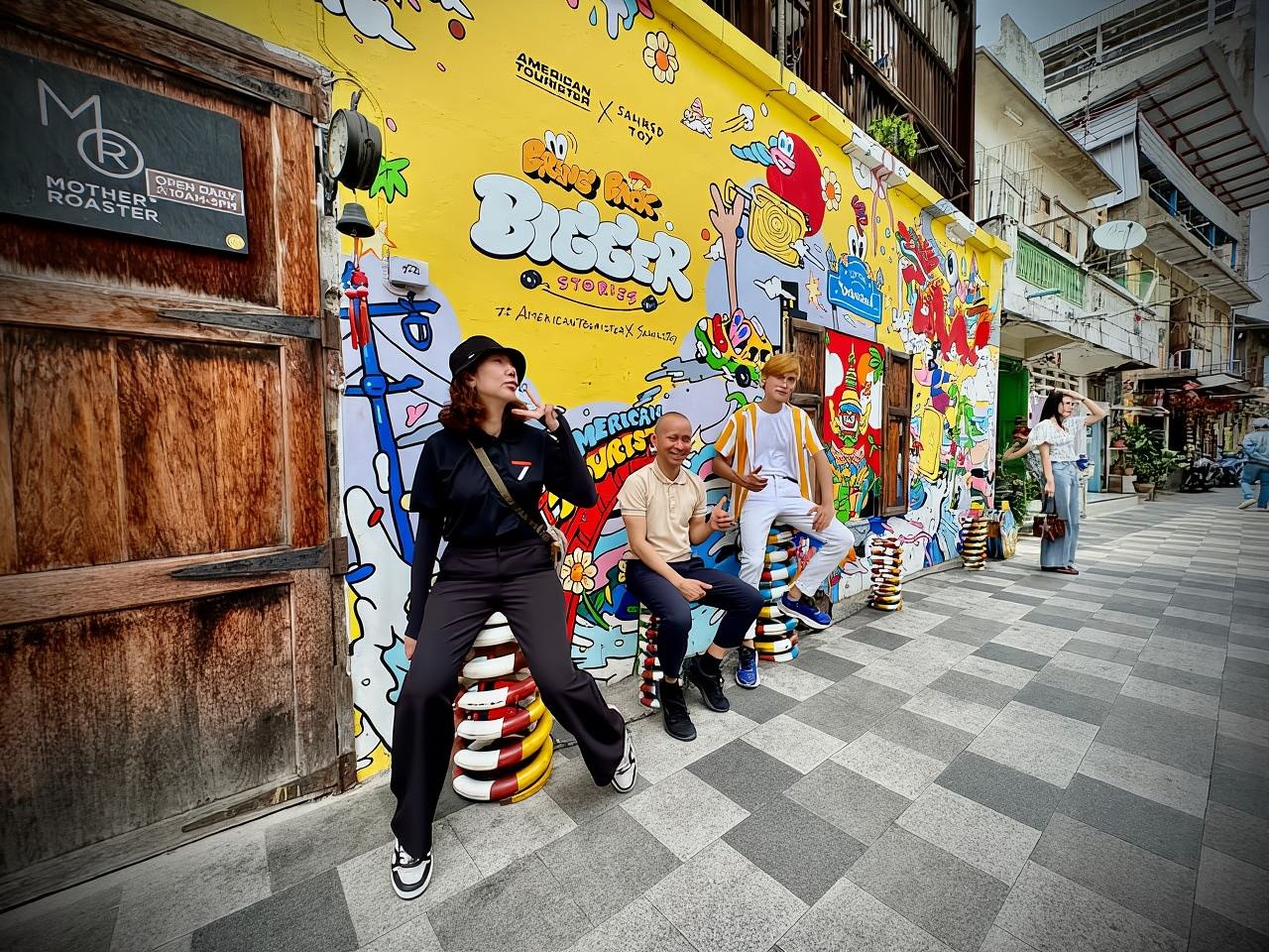 Bangkok: Chinatown & Taladnoi Street Art Guided Walking Tour