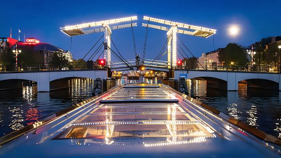 Happy Holidays Evening Cruise in Amsterdam
