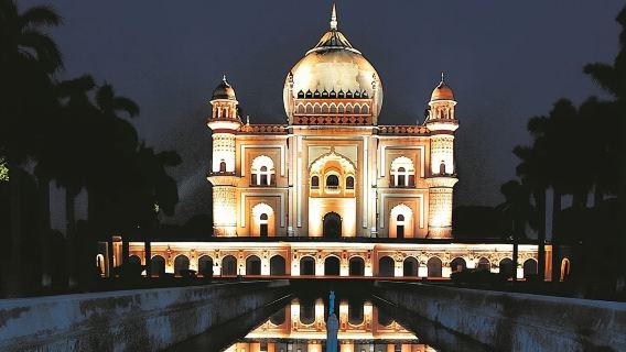 Delhi: Guided Evening Tour of Delhi City