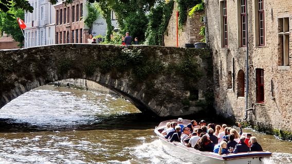 Geführte Bootsfahrt und Wanderung