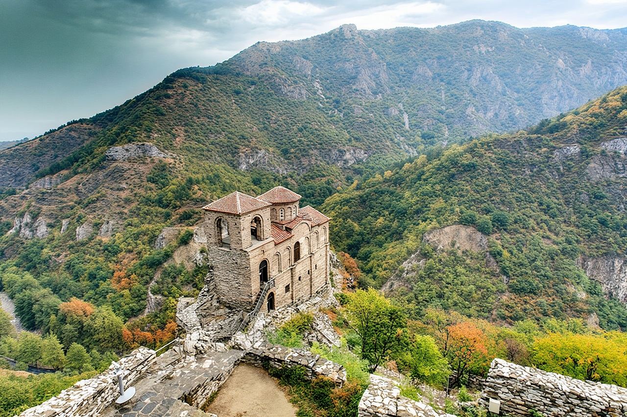 Private trip to Bachkovo Monastery and Assen's Fortress
