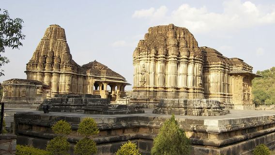 Day Trip from Udaipur to Nathdwara, Eklingji, and Haldighati