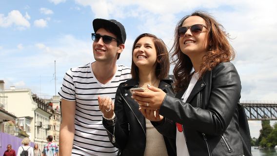 Victoria Scavenger Hunt and City Highlights Walking Tour