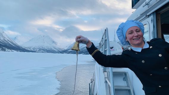 Tromso Arctic Fjord Landscape Fishing Safari Cruise with Lunch