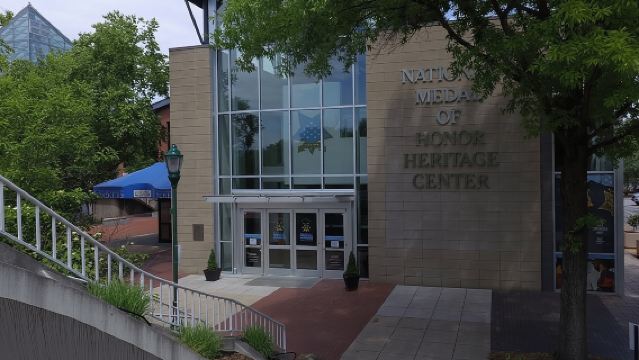 Entrada para el Museo Nacional de la Medalla de Honor en Chattanooga