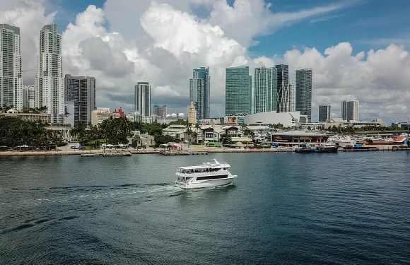 邁阿密百萬富豪觀光郵輪