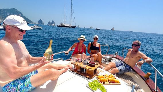 Excursión privada en barco a Capri: ¡EL MÁS VENDIDO!